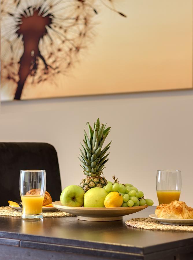 Quality Point Apartments 0-24 Reception Budapest Room photo